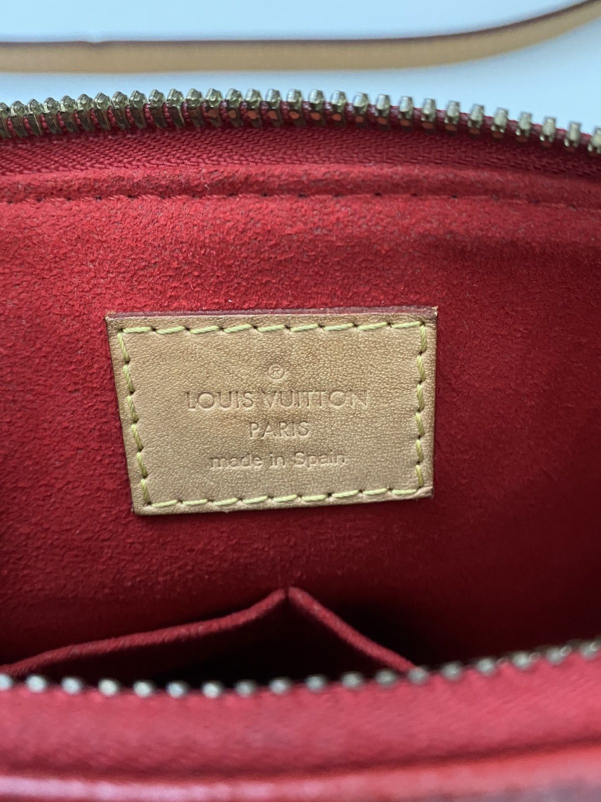 Louis Vuitton Authentic Louis Vuitton V Tote BB Size ONE SIZE - 14 Thumbnail
