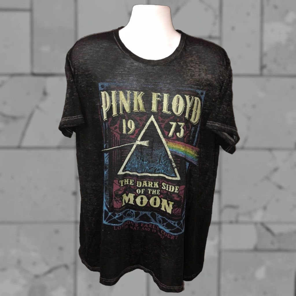 Liquid Blue Liquid Blue Mens PINK FLOYD DARK SIDE OF MOOM Graphic T-Shirt Size XL Size US XL / EU 56 / 4 - 1 Thumbnail