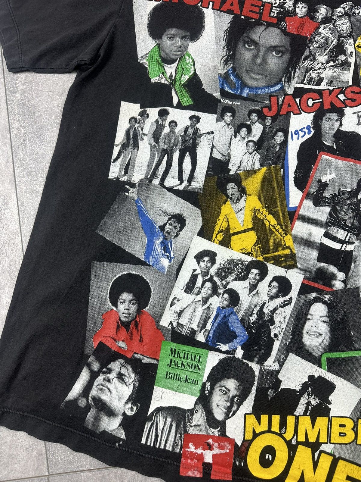 Gildan Michael Jackson Number Ones Overprint Logo Heavy Metal Shirt Size US M / EU 48-50 / 2 - 3 Thumbnail