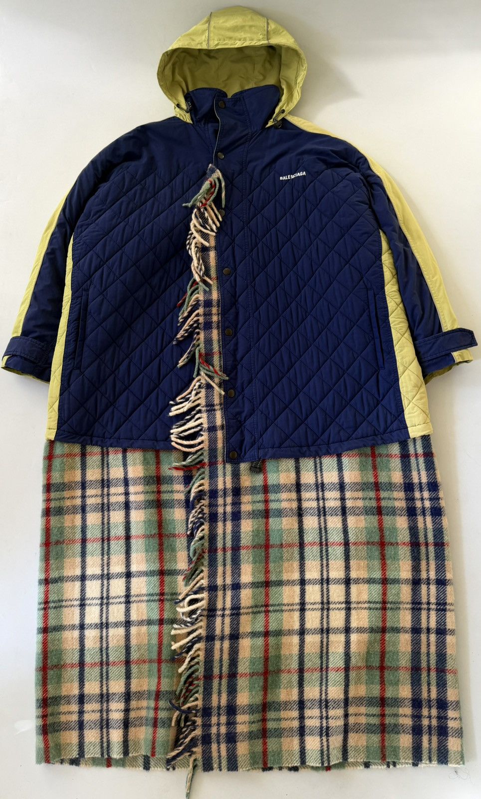 Balenciaga Balenciaga 2018 Pre-Fall Quilted Coat with Muffler Docking Size US XL / EU 56 / 4 - 1 Thumbnail