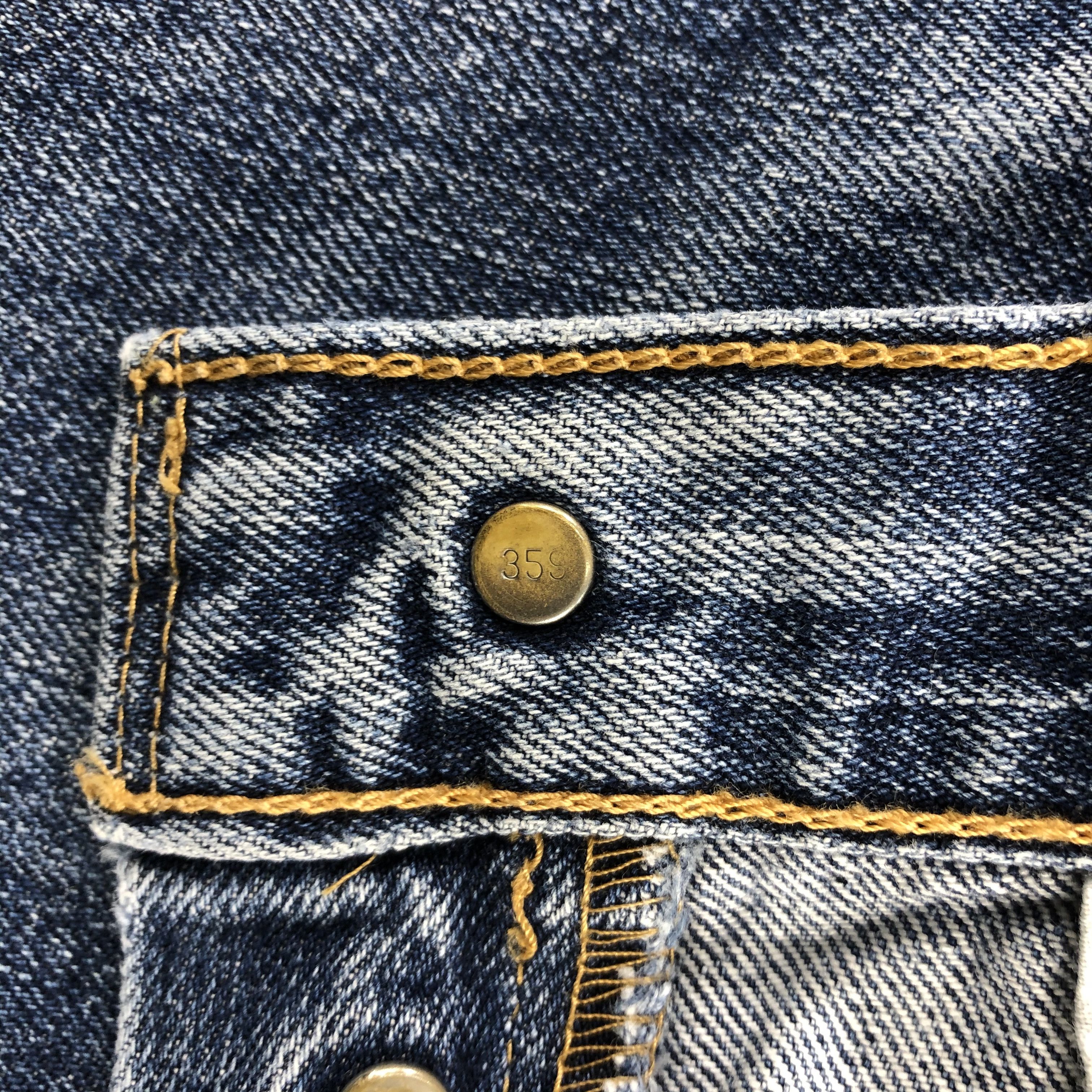 Levi's × Vintage 90s Vintage Blue Wash Levis 501 Jeans-JM2742 Size US 31 - 10 Thumbnail