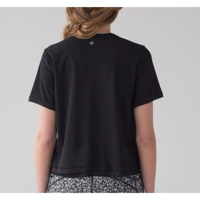 Lululemon Lululemon Sole Training Tee 4 Black Luxtreme Mesh Dot Trim S Size S / US 4 / IT 40 - 2 Thumbnail