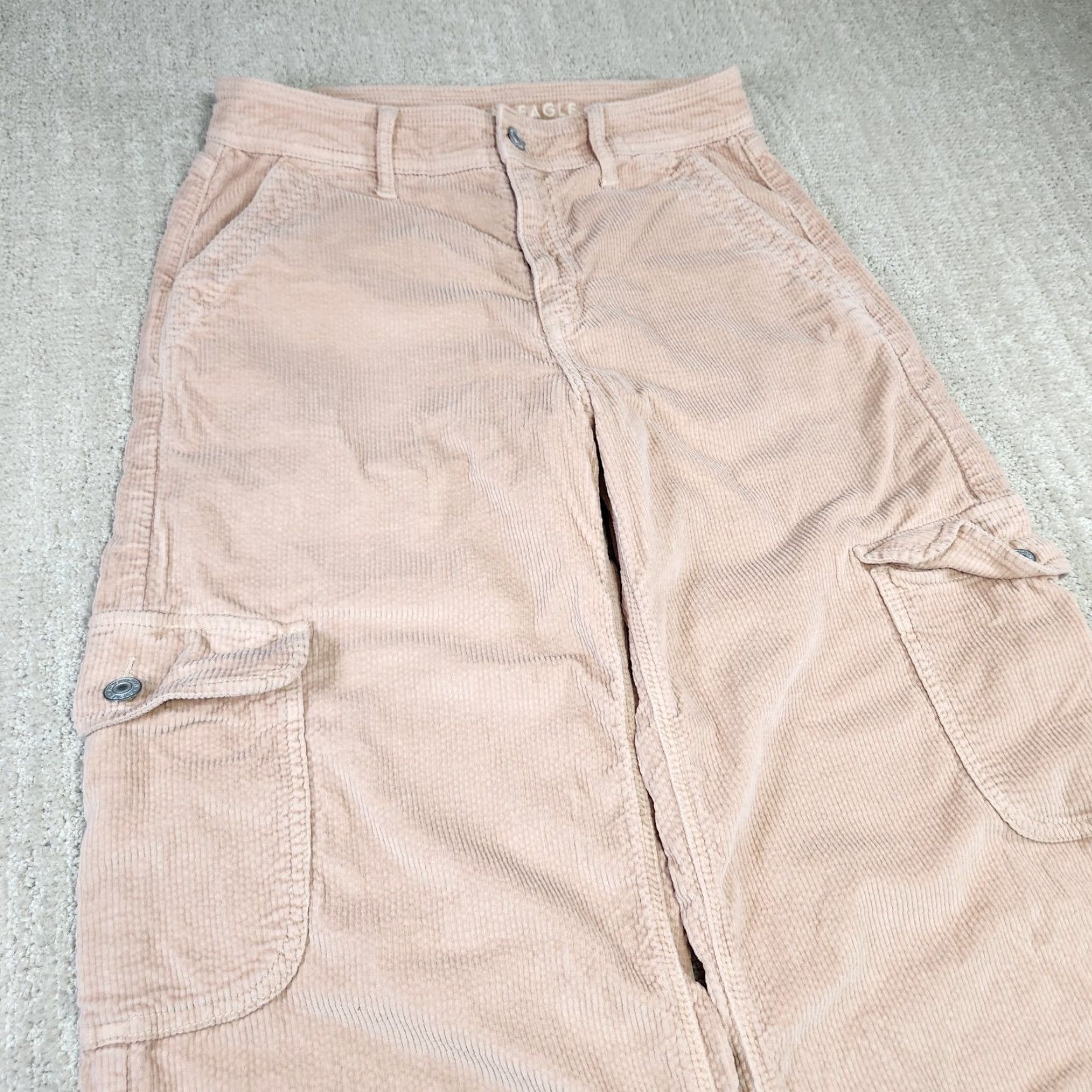 American Eagle Outfitters VINTAGE American Eagle Cargo Pants Women 4 Baggy Wide-Leg Corduroy Y2K Beige 29x31 Womens Size 27" / US 4 / IT 40 - 2 Thumbnail
