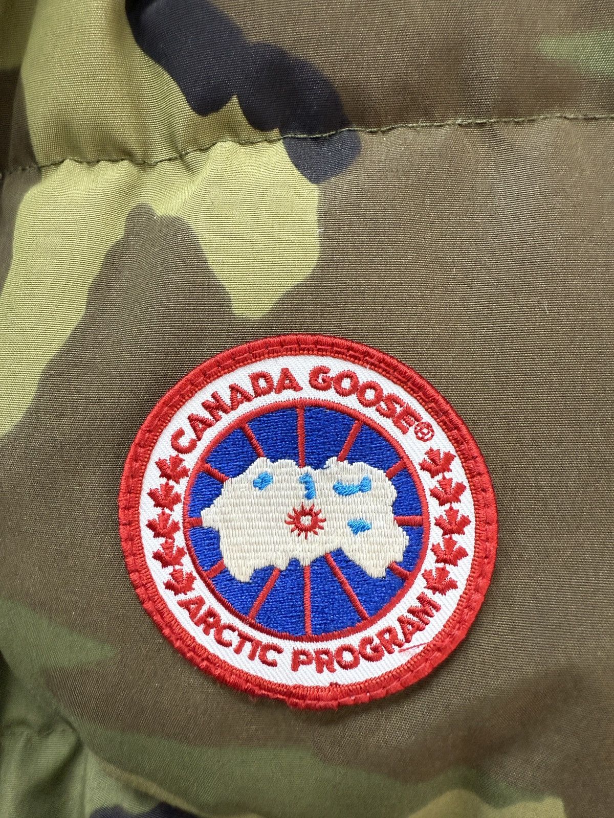 Canada Goose Canada Goose Camo Vest Size US M / EU 48-50 / 2 - 5 Thumbnail