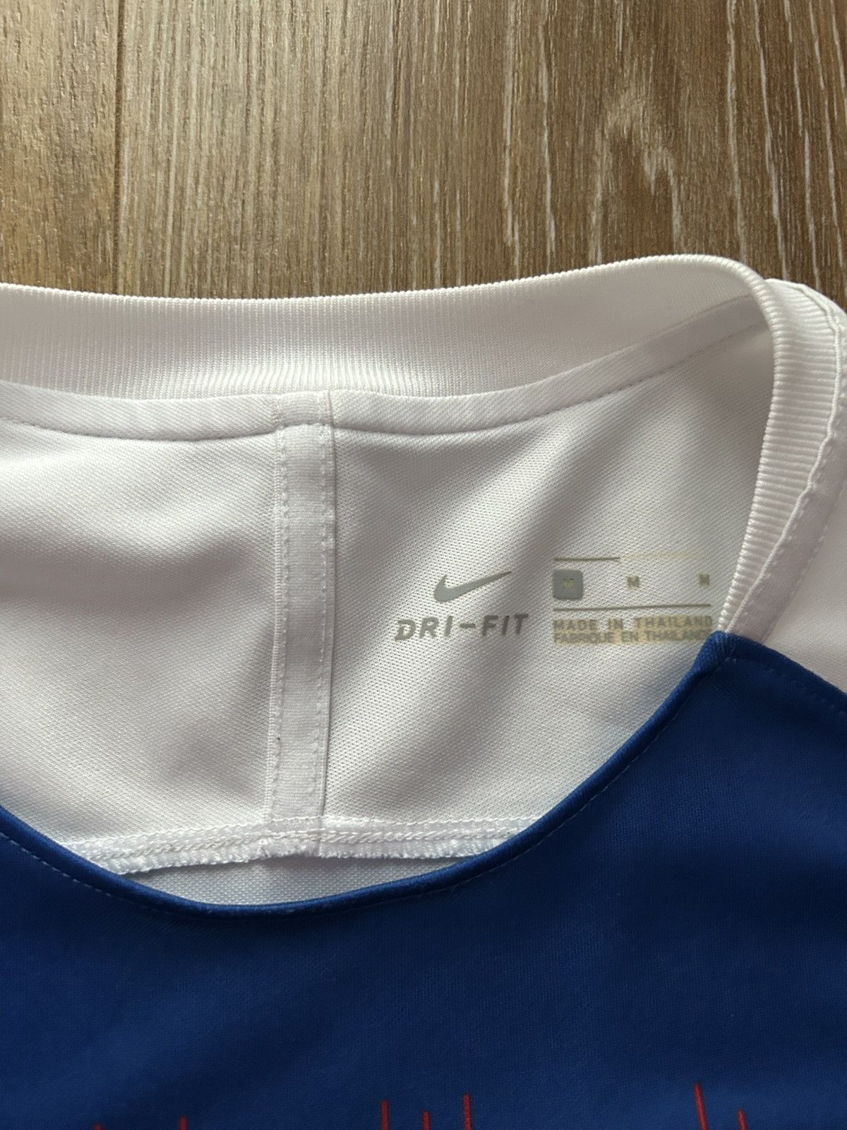 Nike ENGLAND NIKE 2018 WORLD CUP PRE MATCH FOOTBALL JERSEY Size US M / EU 48-50 / 2 - 5 Thumbnail