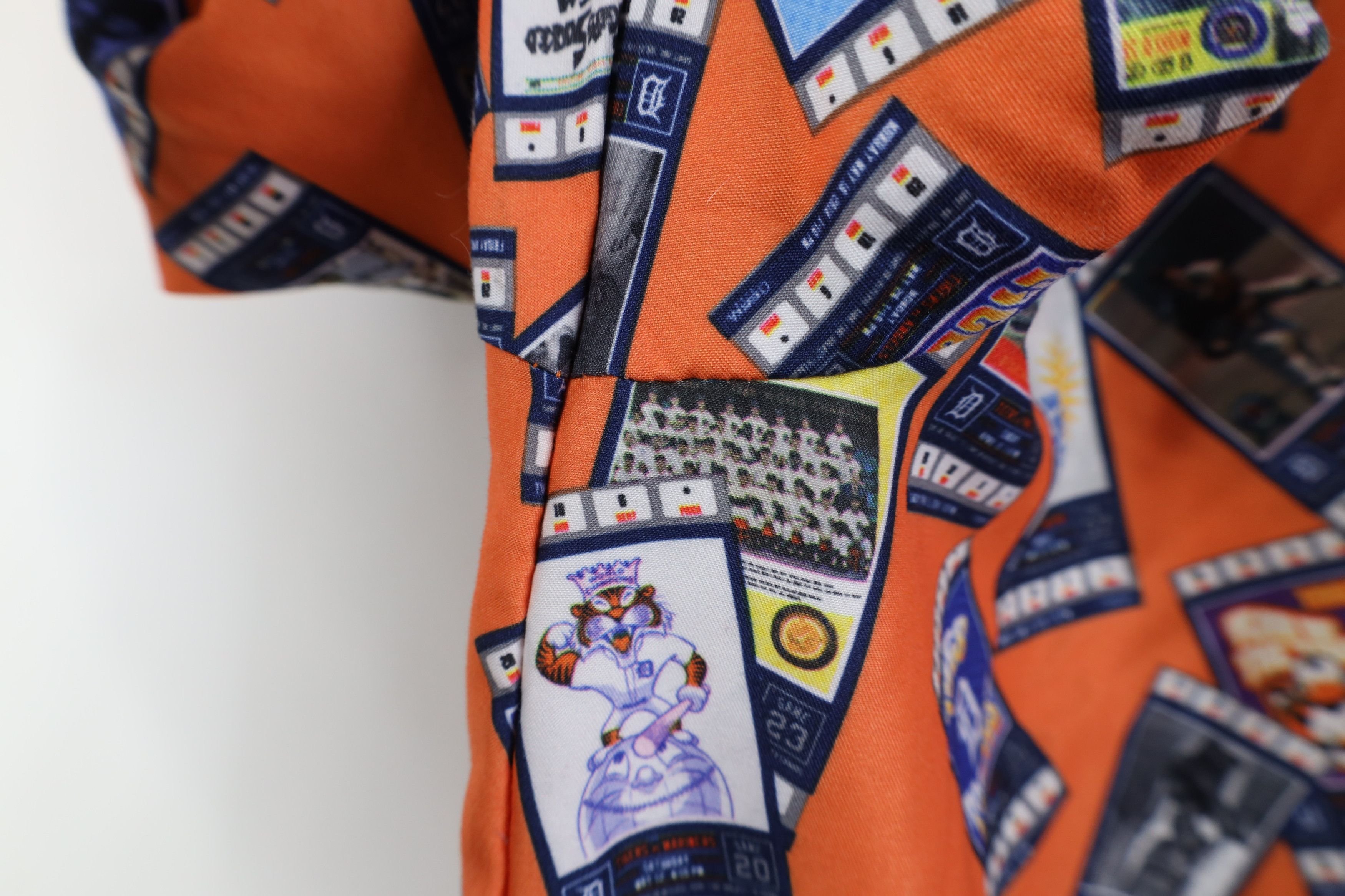 Vintage Vintage 90s Y2K Baseball Hawaiian Collared Button Shirt Size US XXL / EU 58 / 5 - 6 Thumbnail