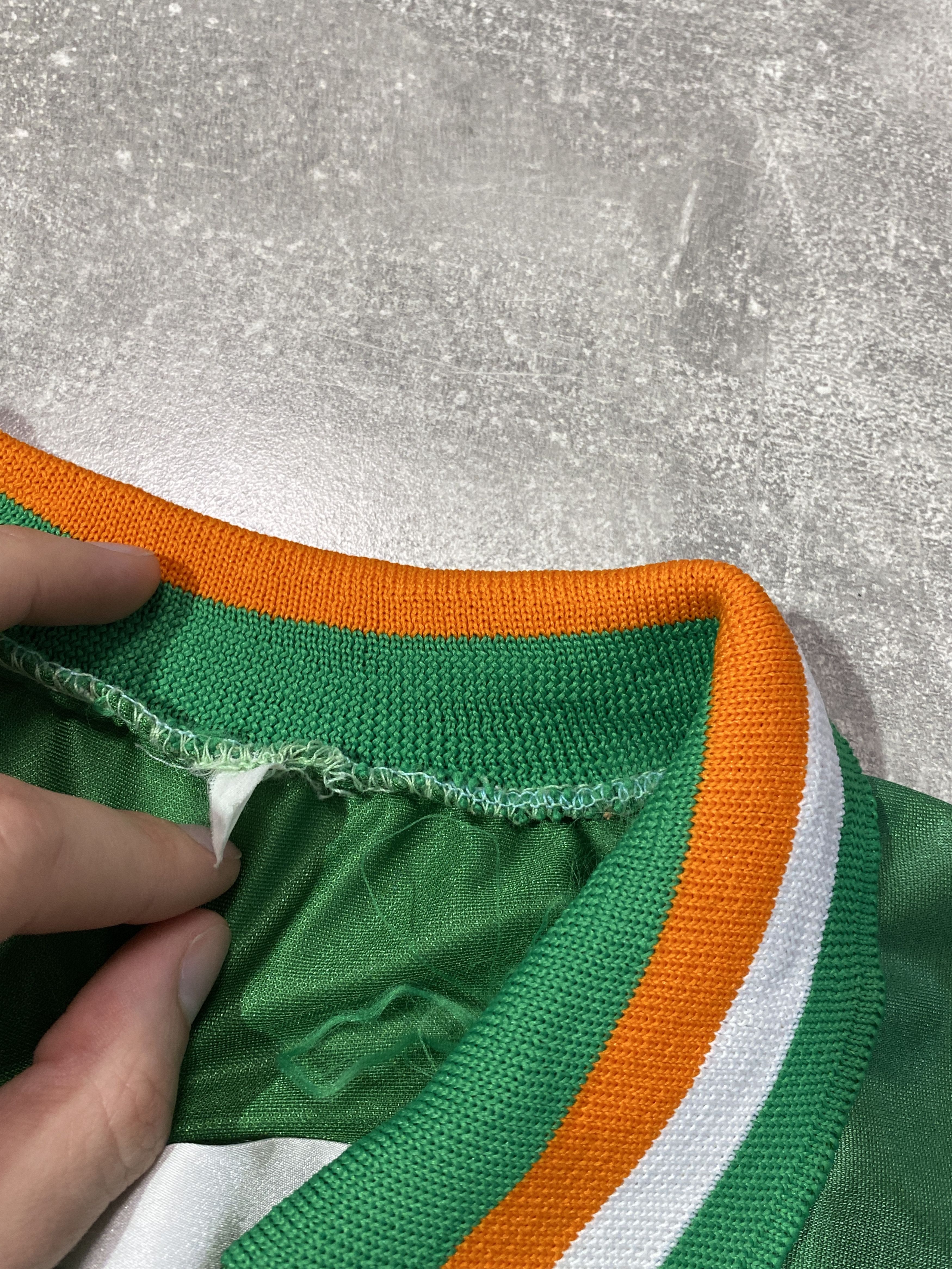Vintage Vintage 90s IRELAND HOME FOOTBALL SHIRT FAN SOCCER JERSEY Size US L / EU 52-54 / 3 - 3 Thumbnail
