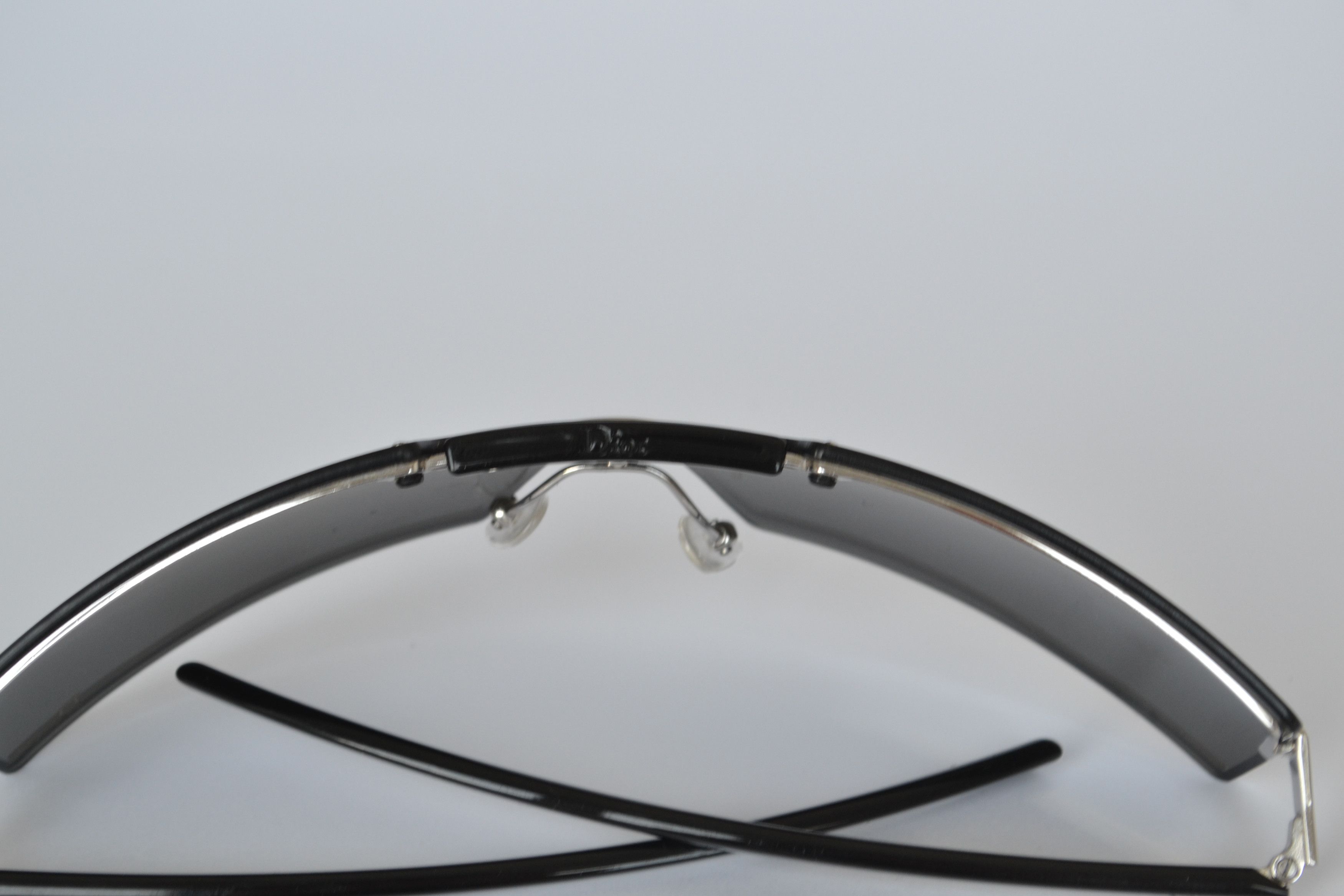 Dior DIOR Sunglasses VICTIM 2 Black Wrap y2k John GALLIANO Size ONE SIZE - 10 Thumbnail