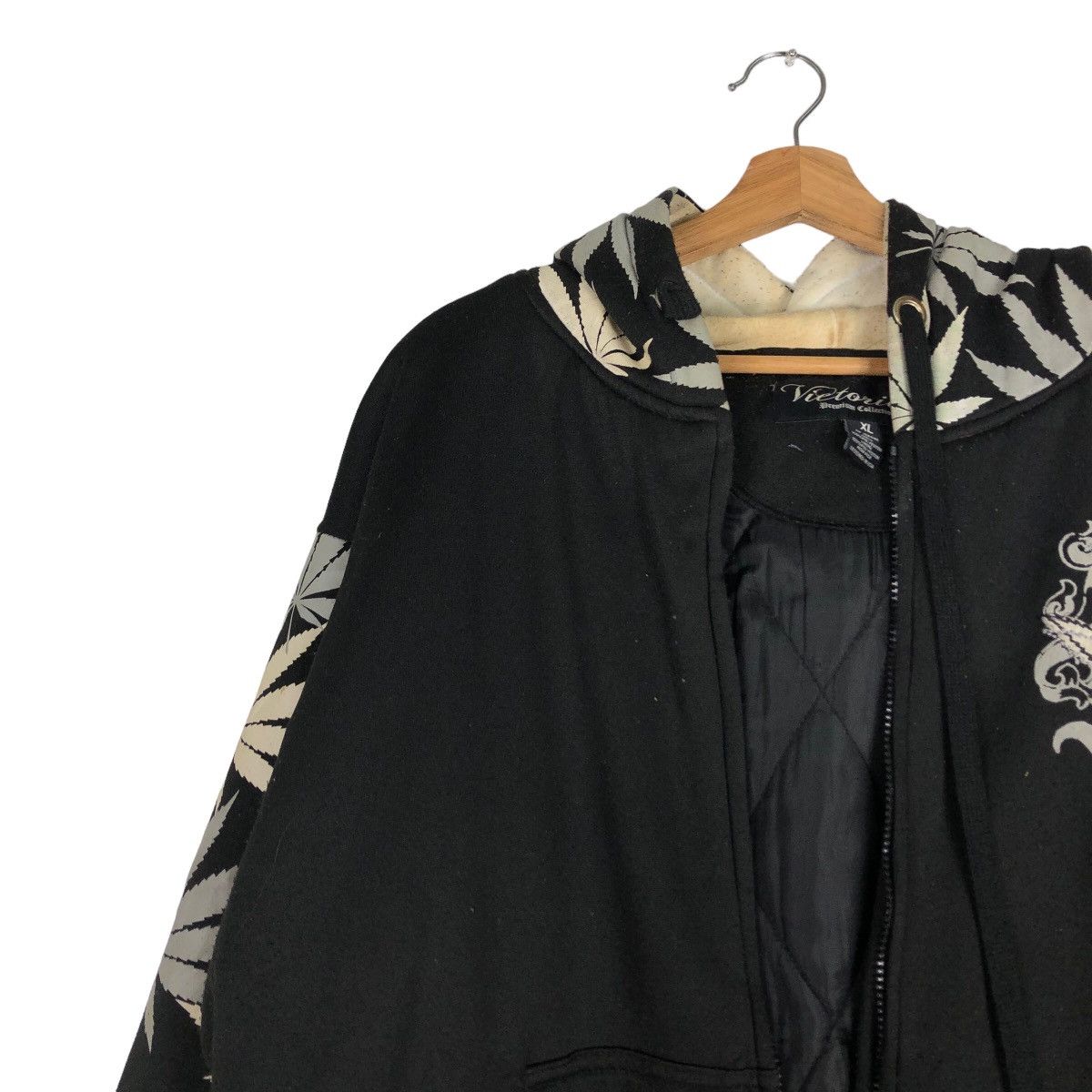 Japanese Brand 🔥Rare Big Logo Weed Logo Zipper Jacket Hoodie Victorious Size US XL / EU 56 / 4 - 8 Thumbnail