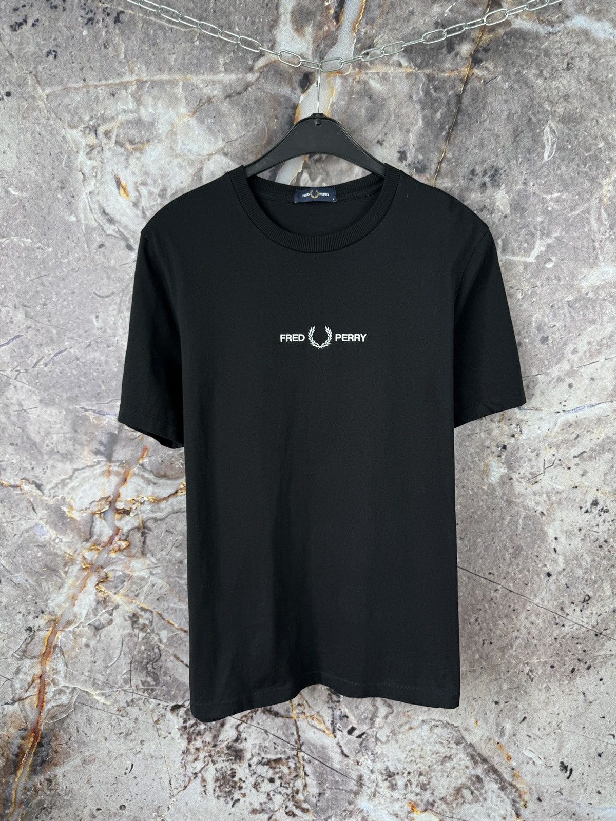 Fred Perry Mens Fred Perry Black T-Shirt Laurel Wreath Logo Size Large Size US L / EU 52-54 / 3 - 1 Thumbnail