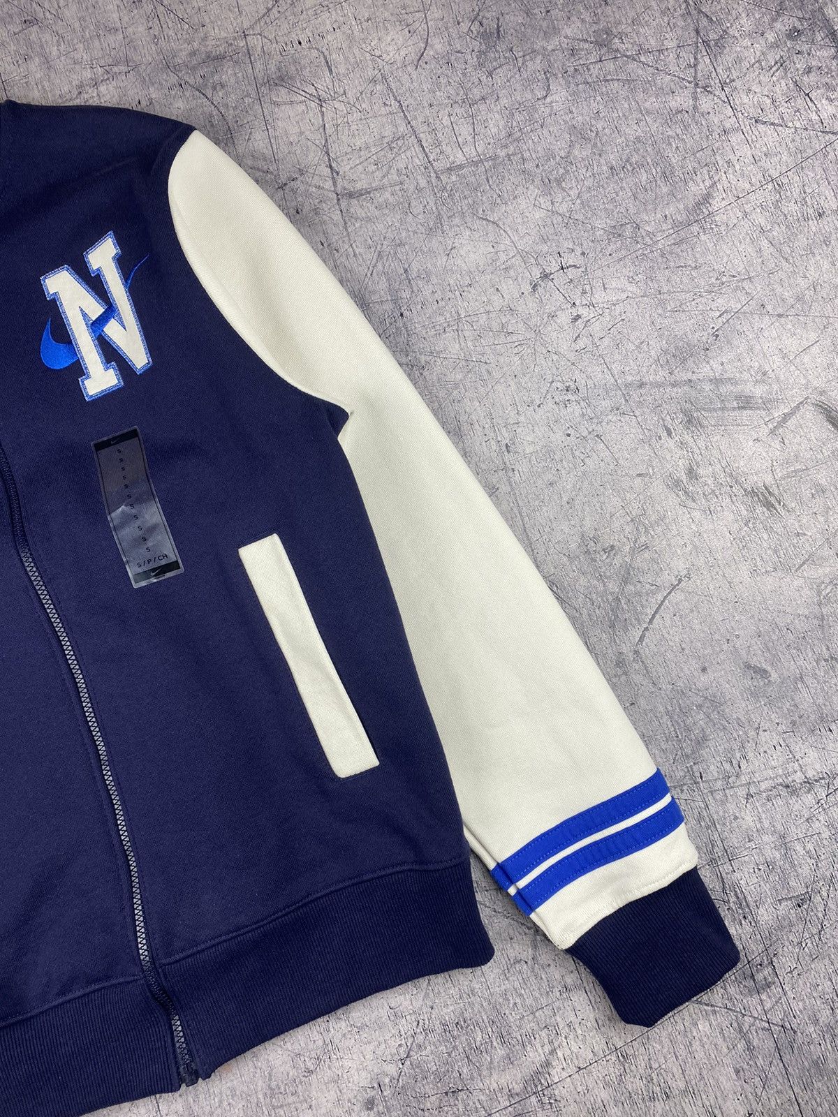 Nike Nike Big Logo Bomber Jacket Size S Size US S / EU 44-46 / 1 - 4 Thumbnail
