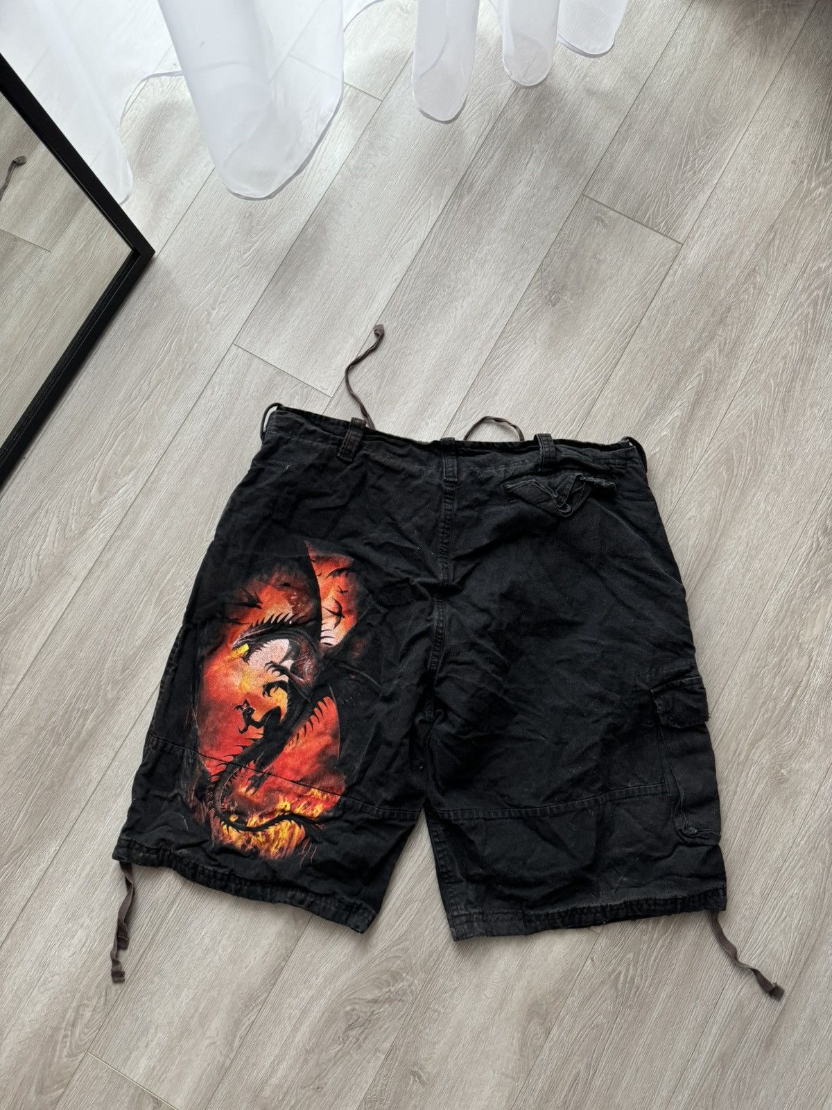 Vintage Spiral Fire Dragon Cargo Shorts Vintage Size US 36 / EU 52 - 7 Thumbnail