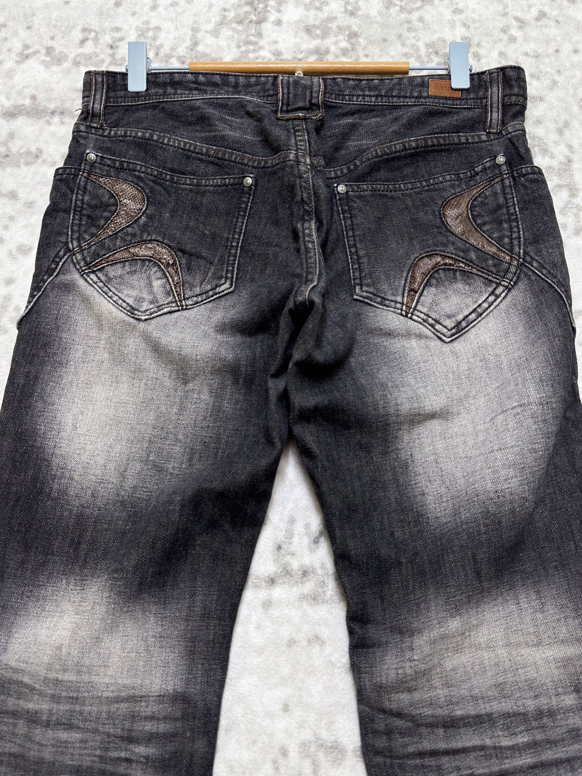 Nicole Club Vintage Nicole Club For Men Snake Pattern Flared Denim Jeans Size US 31 - 11 Thumbnail