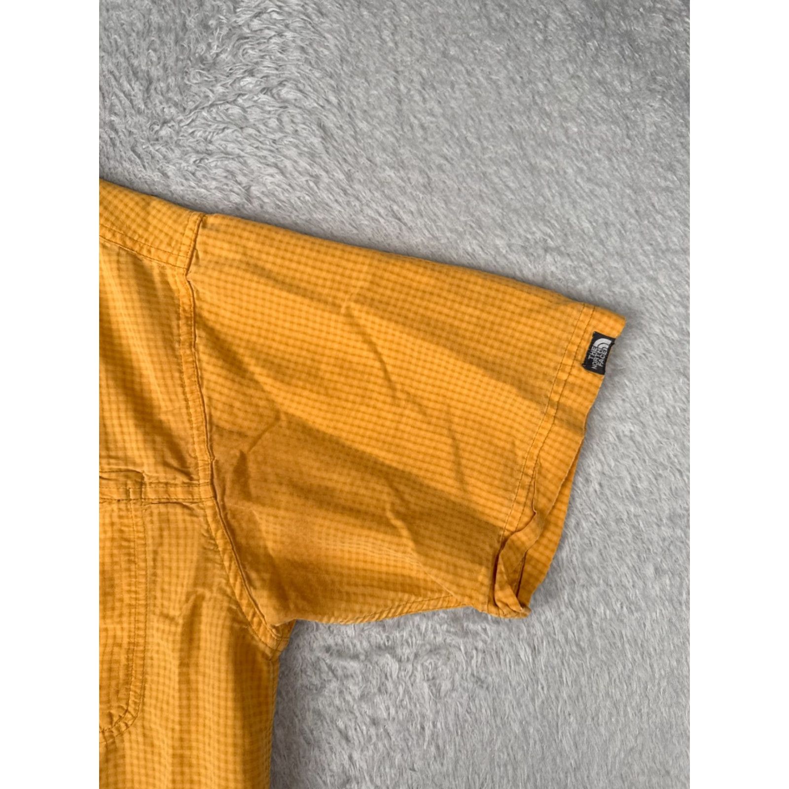 The North Face The North Face Shirt Men Large Yellow Plaid Button-Up Short Sleeve Casual Vented Modal Blend 40 in Chest Pocket Outdoor Western Fish Men Size US L / EU 52-54 / 3 - 2 Thumbnail