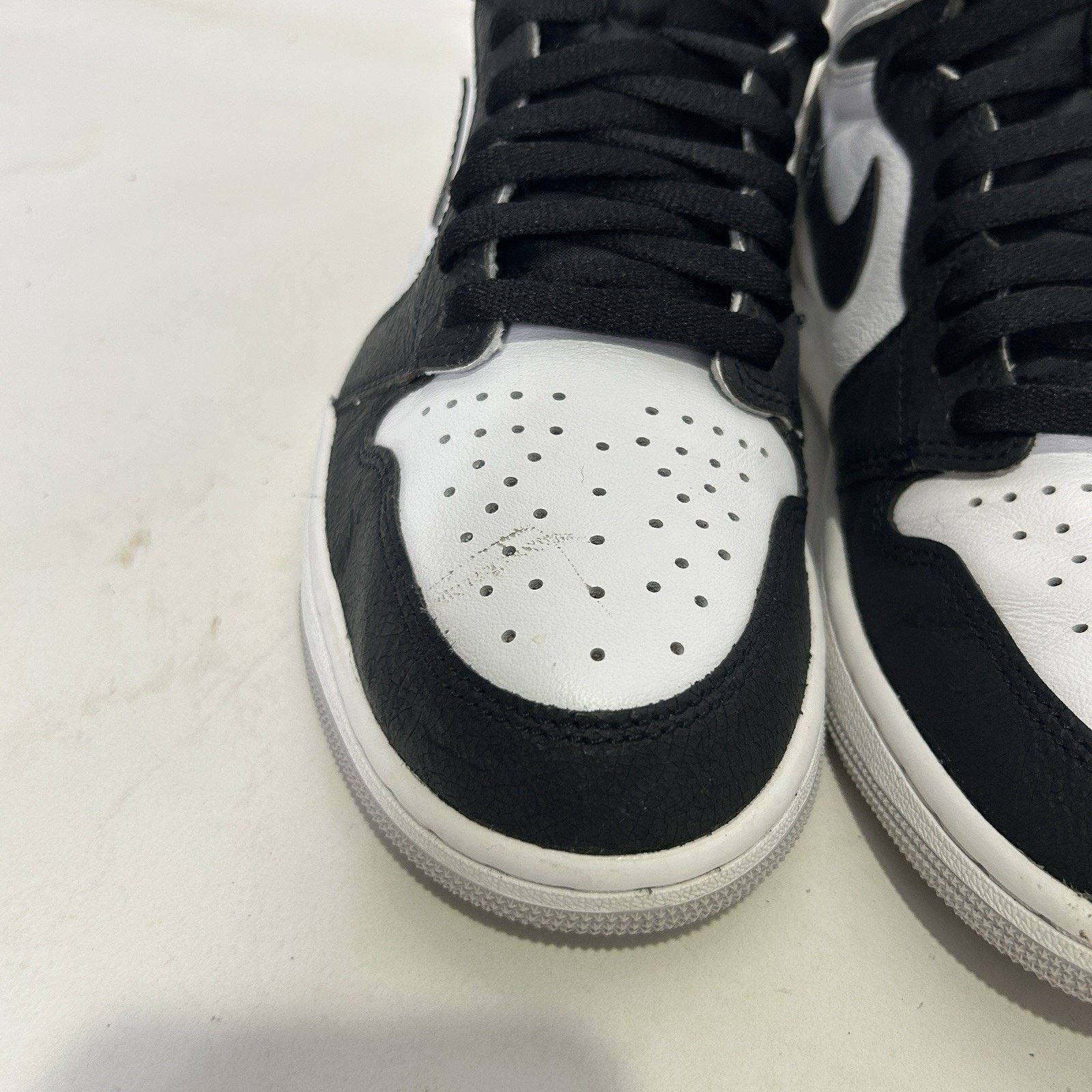 Nike Nike Air Jordan 1 Retro High OG “Stage Haze” 555088-108 Size US 10 / EU 43 - 8 Thumbnail