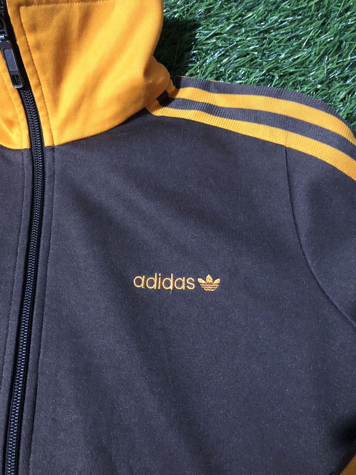 Adidas ADIDAS x TRACTOP FIREBIRD Size US L / EU 52-54 / 3 - 3 Thumbnail