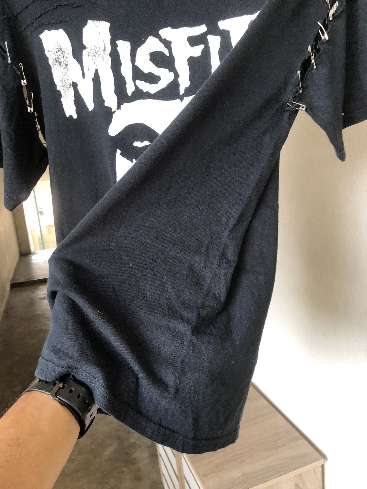 Misfits Rare Vintage Misfits Bondage Punk Distressed Tshirt Size US S / EU 44-46 / 1 - 13 Thumbnail