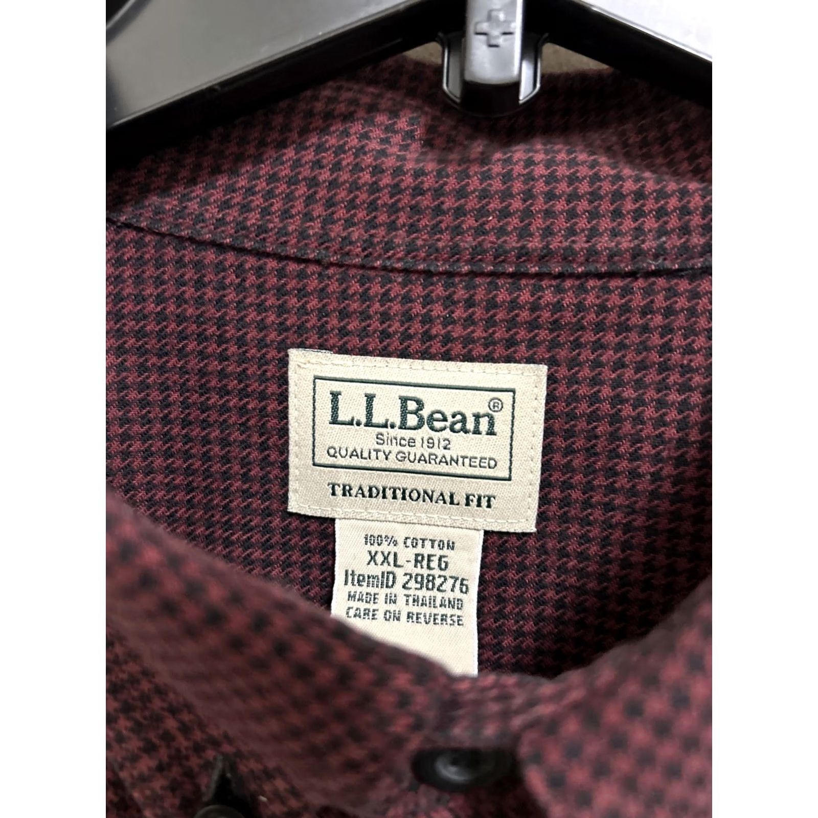 Vintage LL Bean Men's Wicked Good Flannel Shirt 2XL Red Burgundy Houndstooth Button-Down Collar Long Sleeve Pocketed Outdoor Classic Visible: LL Bean 298276 Size US XXL / EU 58 / 5 - 5 Thumbnail