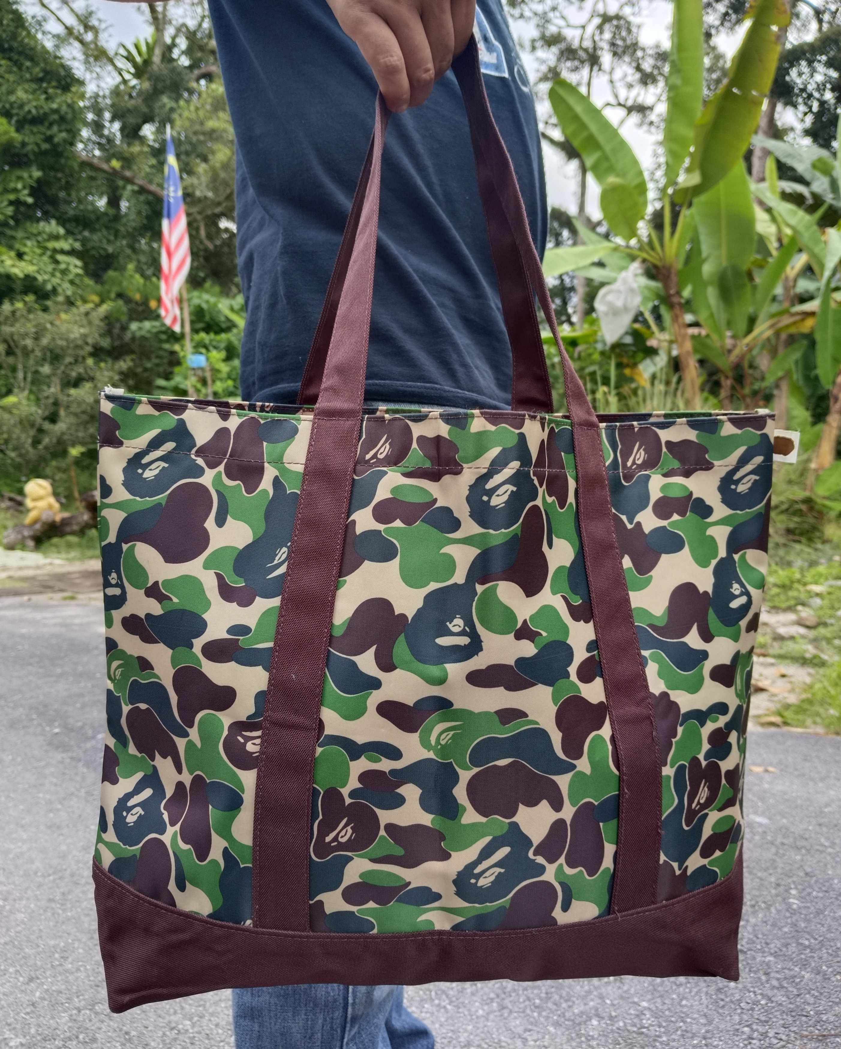 Bape OG🔥GRAIL BAPE CAMOUFLAGE Size ONE SIZE - 2 Thumbnail