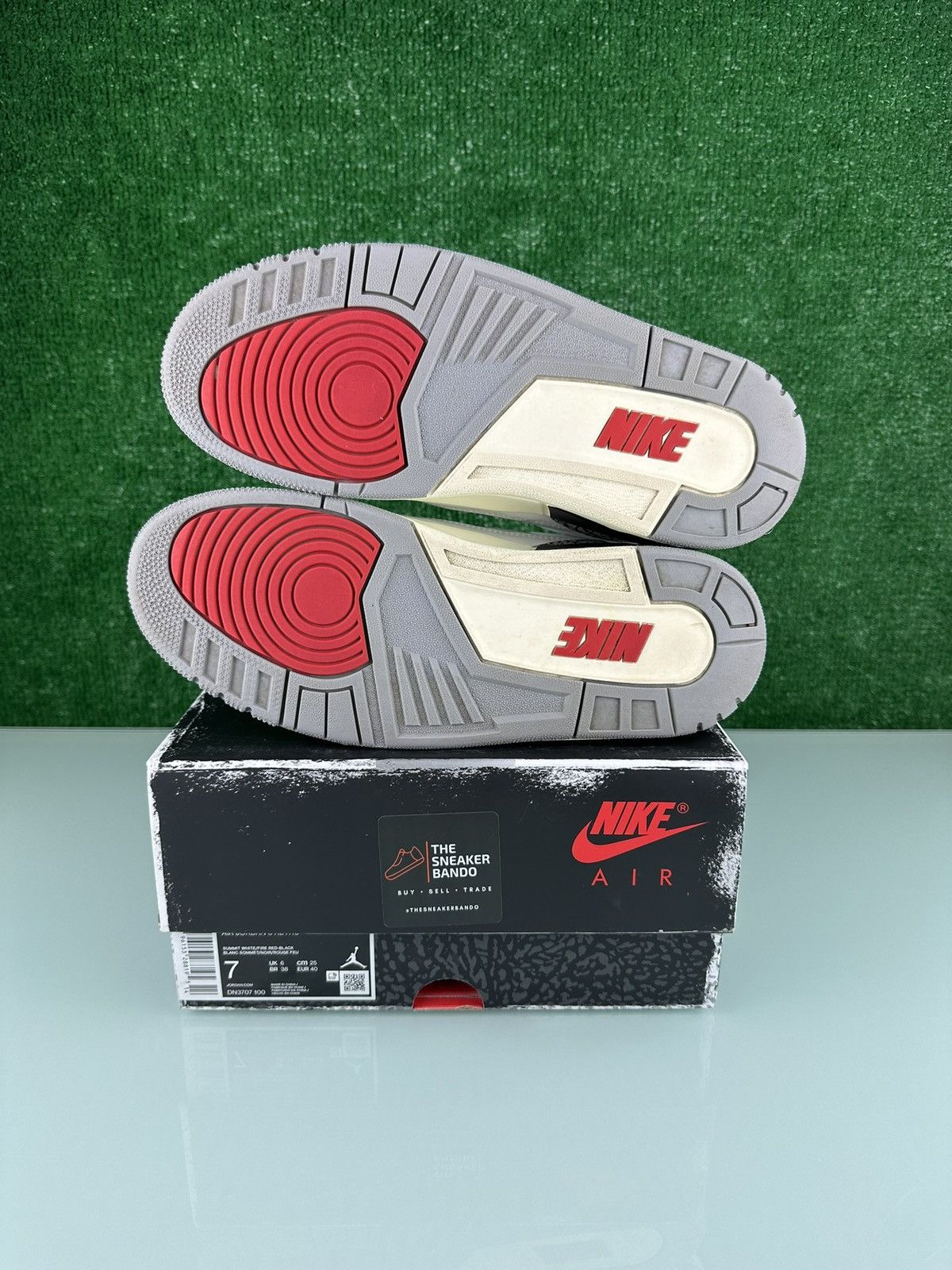 Jordan Brand Jordan 3 Retro Mid White Cement Reimagined Size 7M Size US 7 / EU 40 - 8 Thumbnail