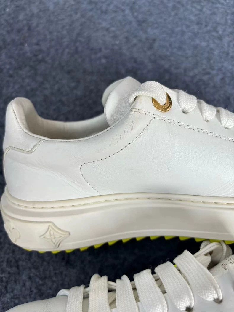 Louis Vuitton LV Louis Vuitton Logo Platform Sneakers Size 36-2506 Size US 6 / EU 39 - 9 Thumbnail