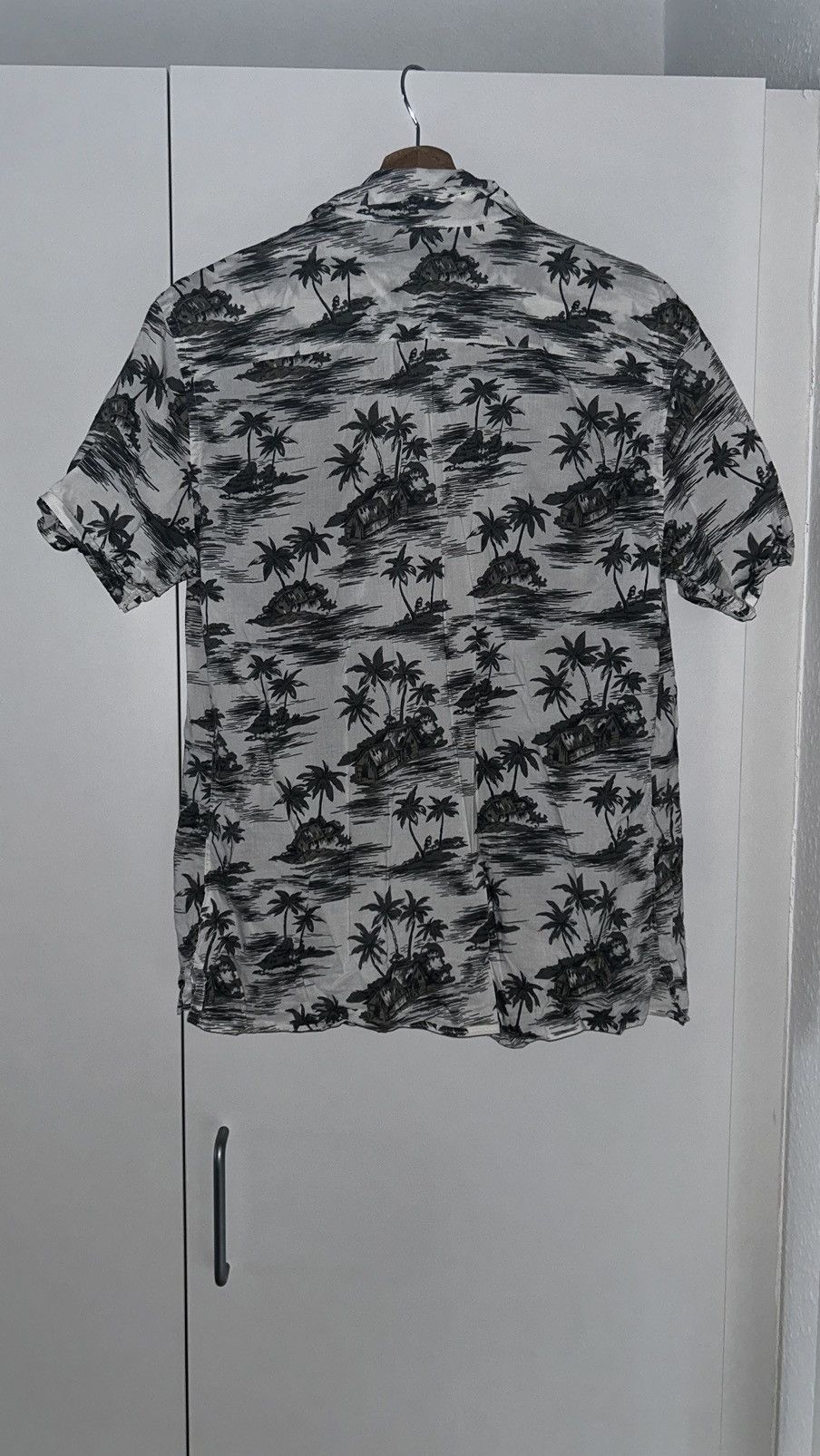 Allsaints Allsaints Tropical Marooned Hawaiian Shirt Size US S / EU 44-46 / 1 - 3 Thumbnail