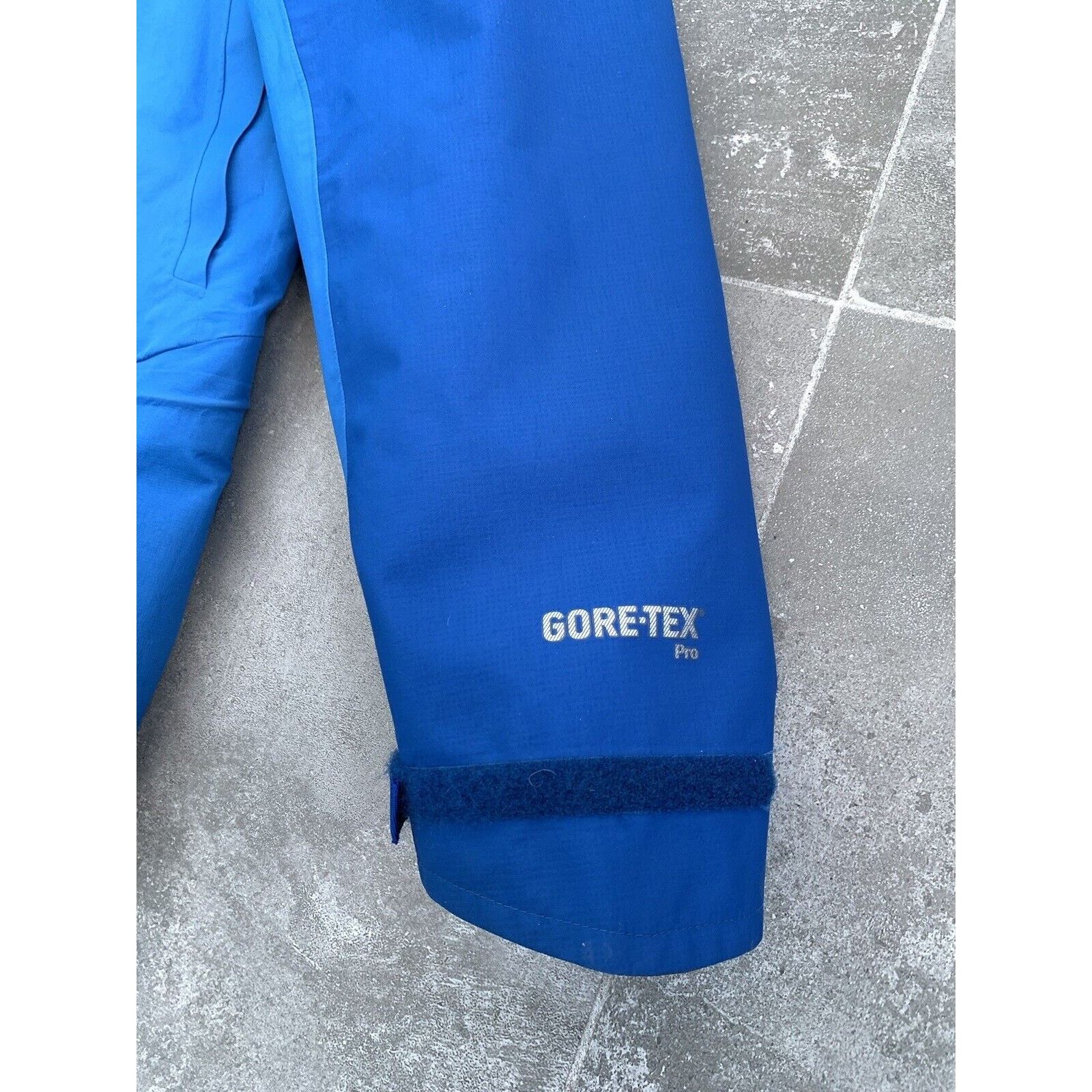 Mountain Equipment Men's MOUNTAIN EQUIPMENT GORE-TEX PRO Outdoor Ski Jacket M-L Size US L / EU 52-54 / 3 - 12 Thumbnail