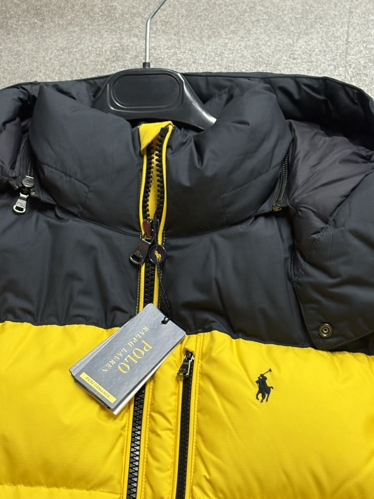 Polo Ralph Lauren Yellow & Black Hooded Puffer Jacket Ralph Lauren Men M Size US M / EU 48-50 / 2 - 4 Thumbnail