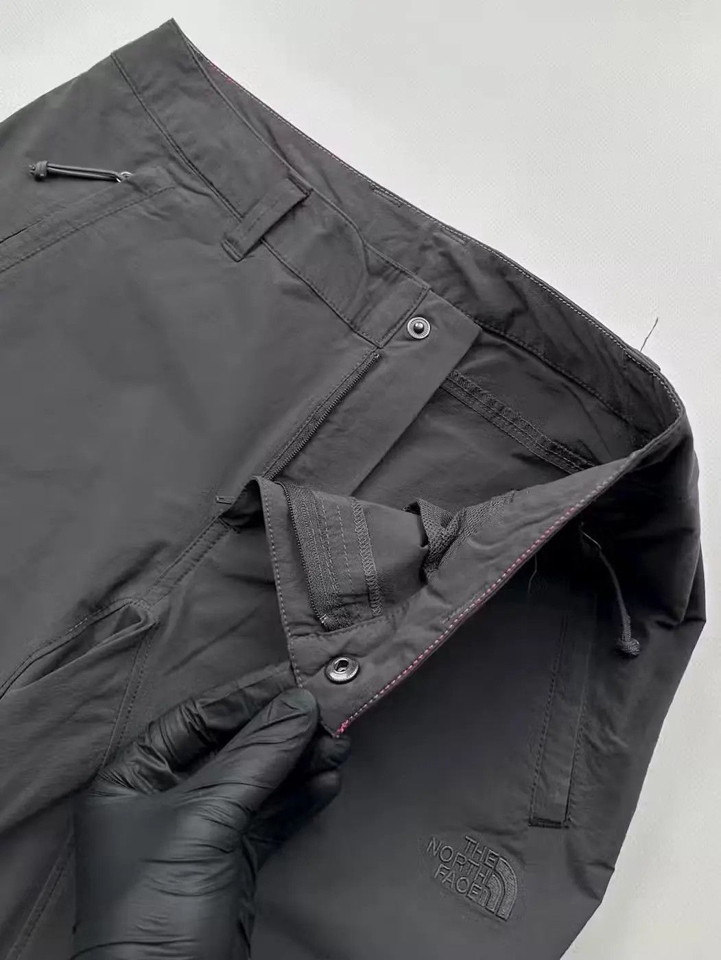The North Face The North Face Tracking Pants (76) Size 28" / US 6 / IT 42 - 4 Thumbnail