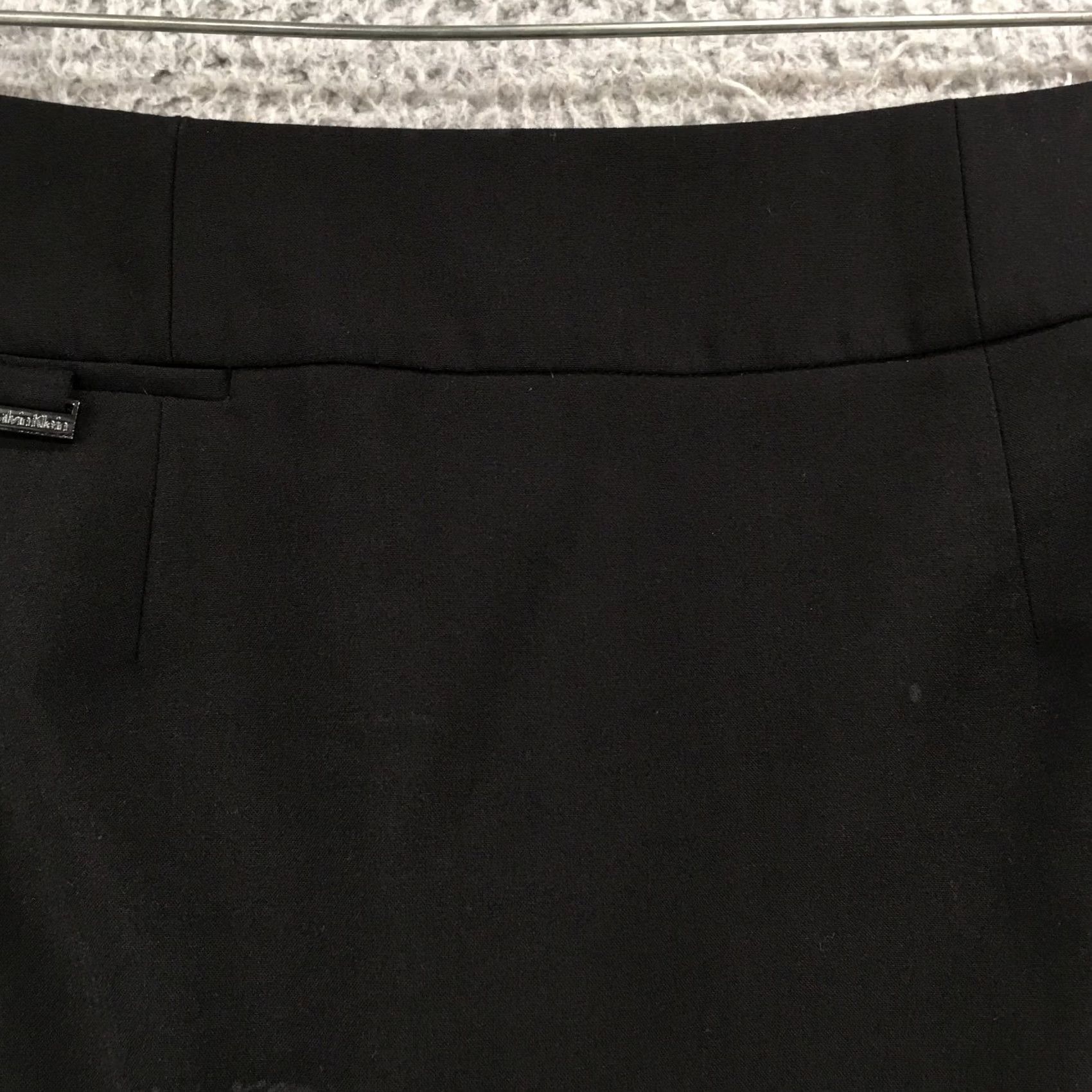 Calvin Klein Calvin Klein Skirt Women 6P Black Flat Front Back Zip Knee Length Pencil Straight & Size 28" / US 6 / IT 42 - 3 Thumbnail