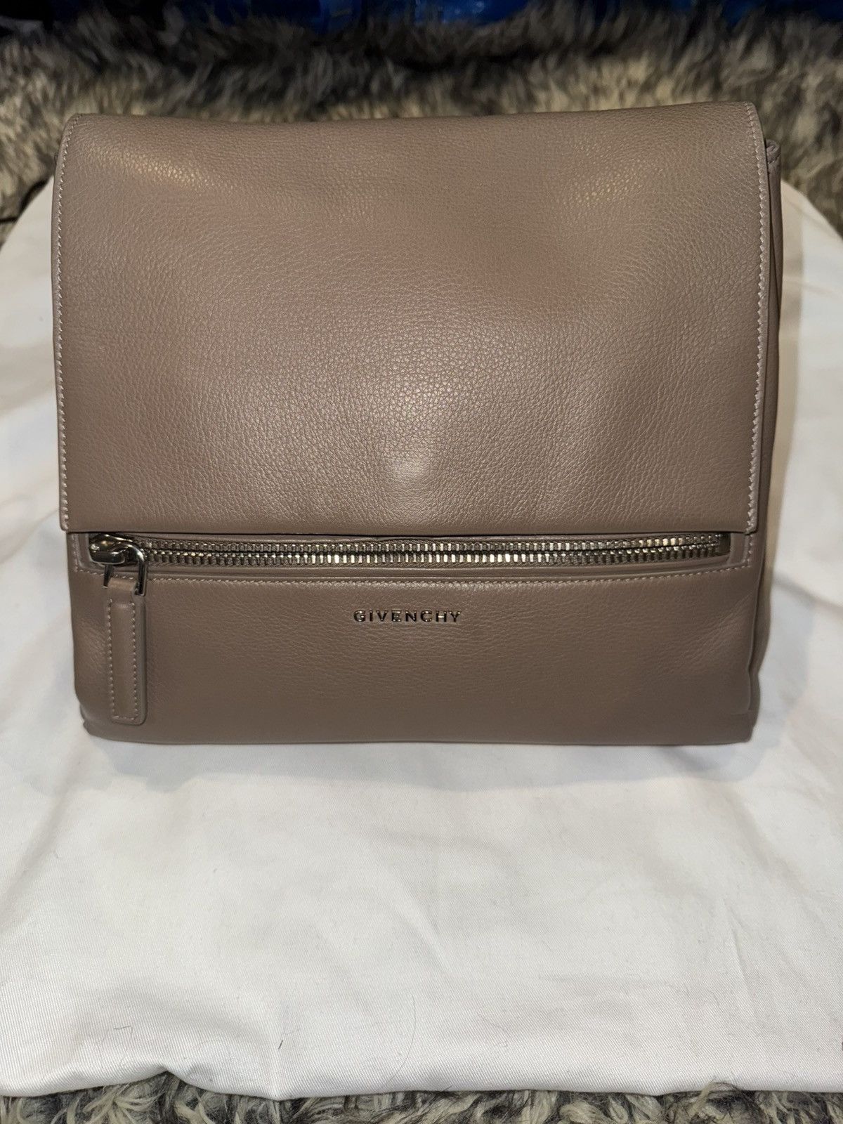 Givenchy Givenchy Grained Calfskin Medium Pandora Pure Flap Bag Size ONE SIZE - 2 Thumbnail