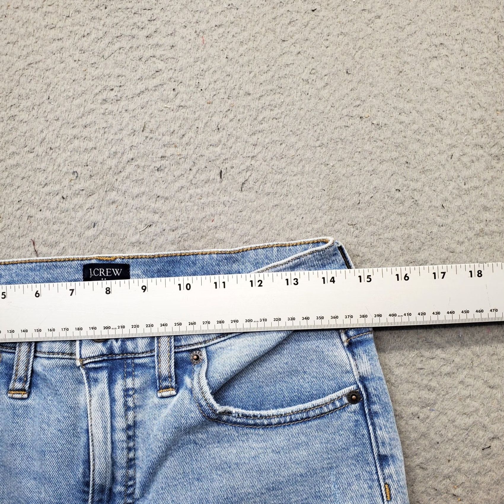 J.Crew J.Crew Essential Jeans Womens 28 Blue Denim Straight 5-Pocket Regular Size: 28 Womens Blue Jeans Size 28" / US 6 / IT 42 - 6 Thumbnail