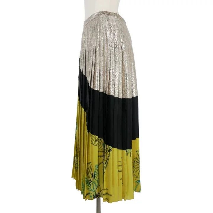 Dries Van Noten dries van noten size:36 A fine silk pleated long dress Size 42" / US 20 - 4 Thumbnail