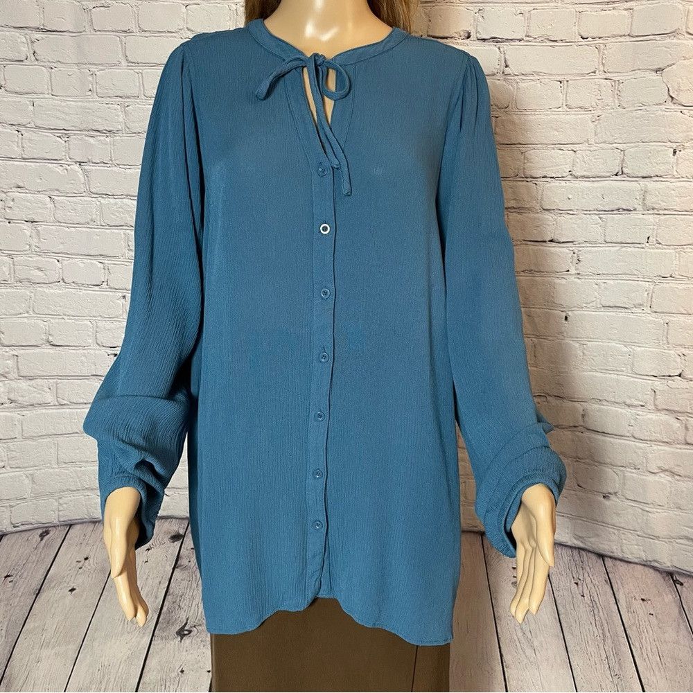 Torrid Torrid Crinkle Gauze Button-Front Peasant Blue Top Size 2X Size XXL / US 16-18 / IT 52-54 - 9 Thumbnail