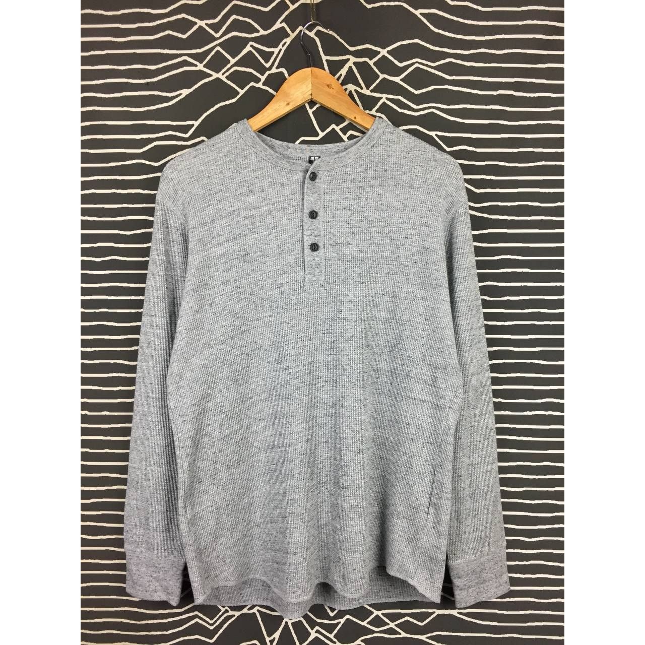 Japanese Brand × Uniqlo Uniqlo Waffle T-Shirt Henley Neck Longsleeve Tee Size L Size US L / EU 52-54 / 3 - 1 Thumbnail