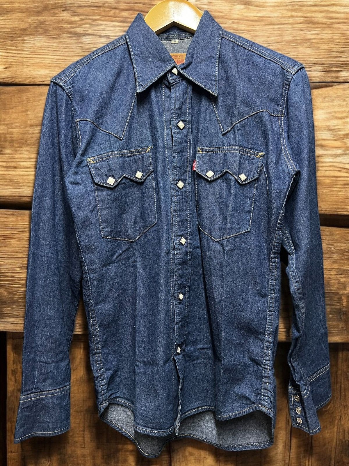 Levi's × Vintage 🔥HOT DROPS🔥VINTAGE LEVI'S WESTERN WEAR PEARL SNAP BUTTON Size US M / EU 48-50 / 2 - 1 Thumbnail
