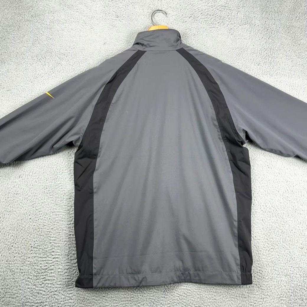Nike Nike Golf Windbreaker Jacket Mens Large Fit Storm Grey Yellow Full Zip Pockets Size US L / EU 52-54 / 3 - 3 Thumbnail