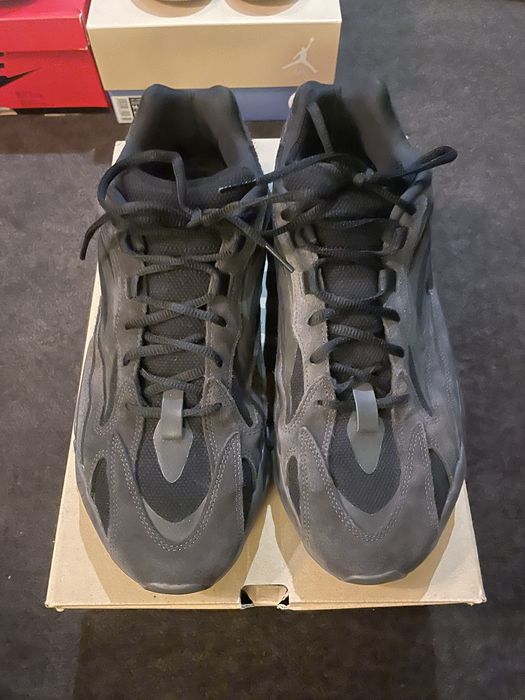 Adidas yeezy 500 vanta hotsell