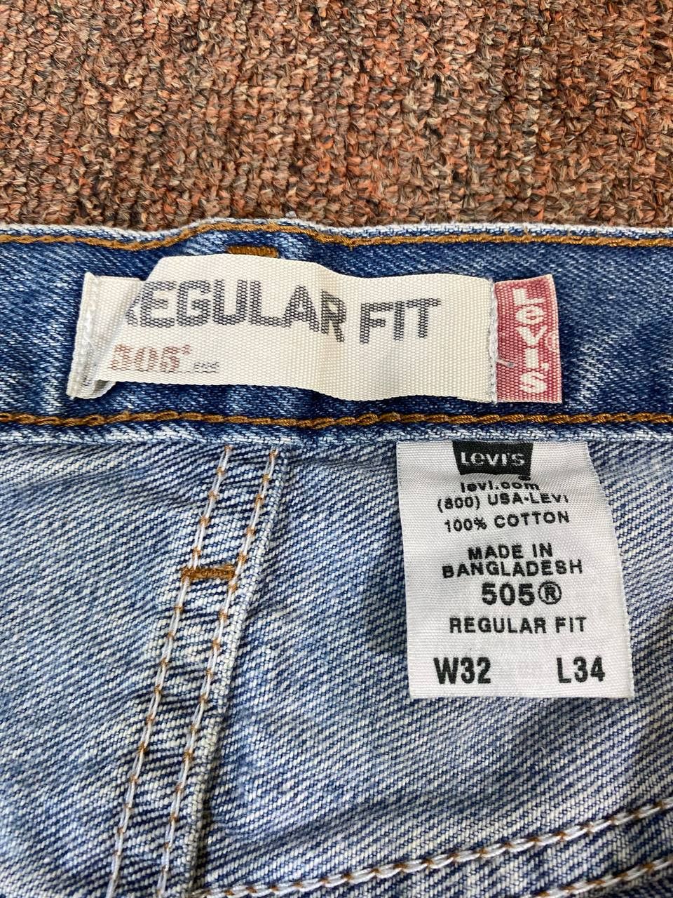Levi's vintage levis 505 distressed denim paint splatter design Size US 33 - 12 Thumbnail