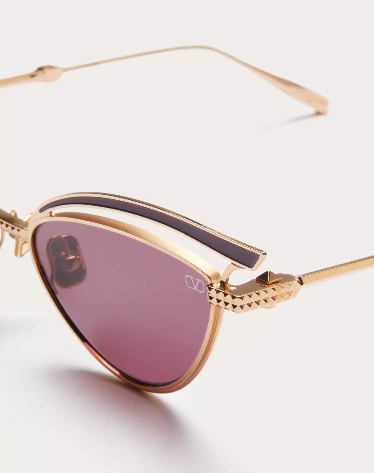 Valentino oc11z0725 Size: 55/ Cat-Eye Titanium Frame in Light Gold Size ONE SIZE - 4 Thumbnail
