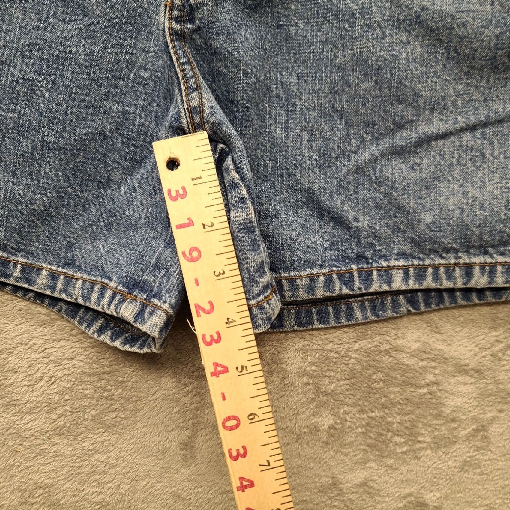 Calvin Klein Calvin Klein Mom Shorts Womens 12 Blue Denim High Rise 90s Y2K Cotton Casual Denim Shorts Womens 90s Mens? Size 34" / US 12 / IT 48 - 5 Thumbnail