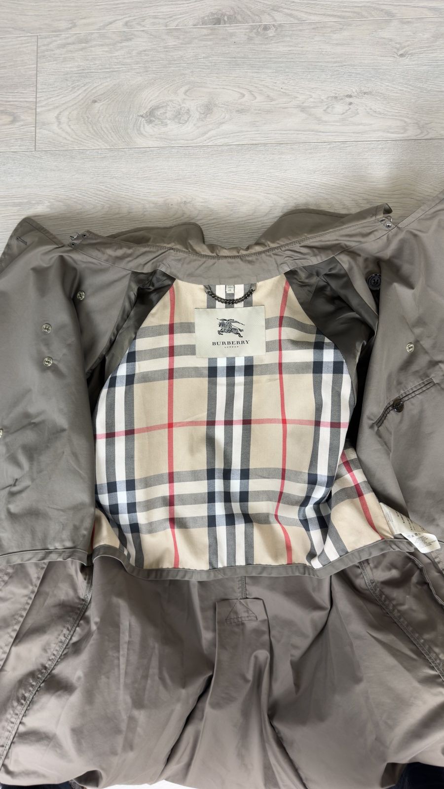 Burberry Burberry Middle length Belted Trench Size US XL / EU 56 / 4 - 15 Thumbnail
