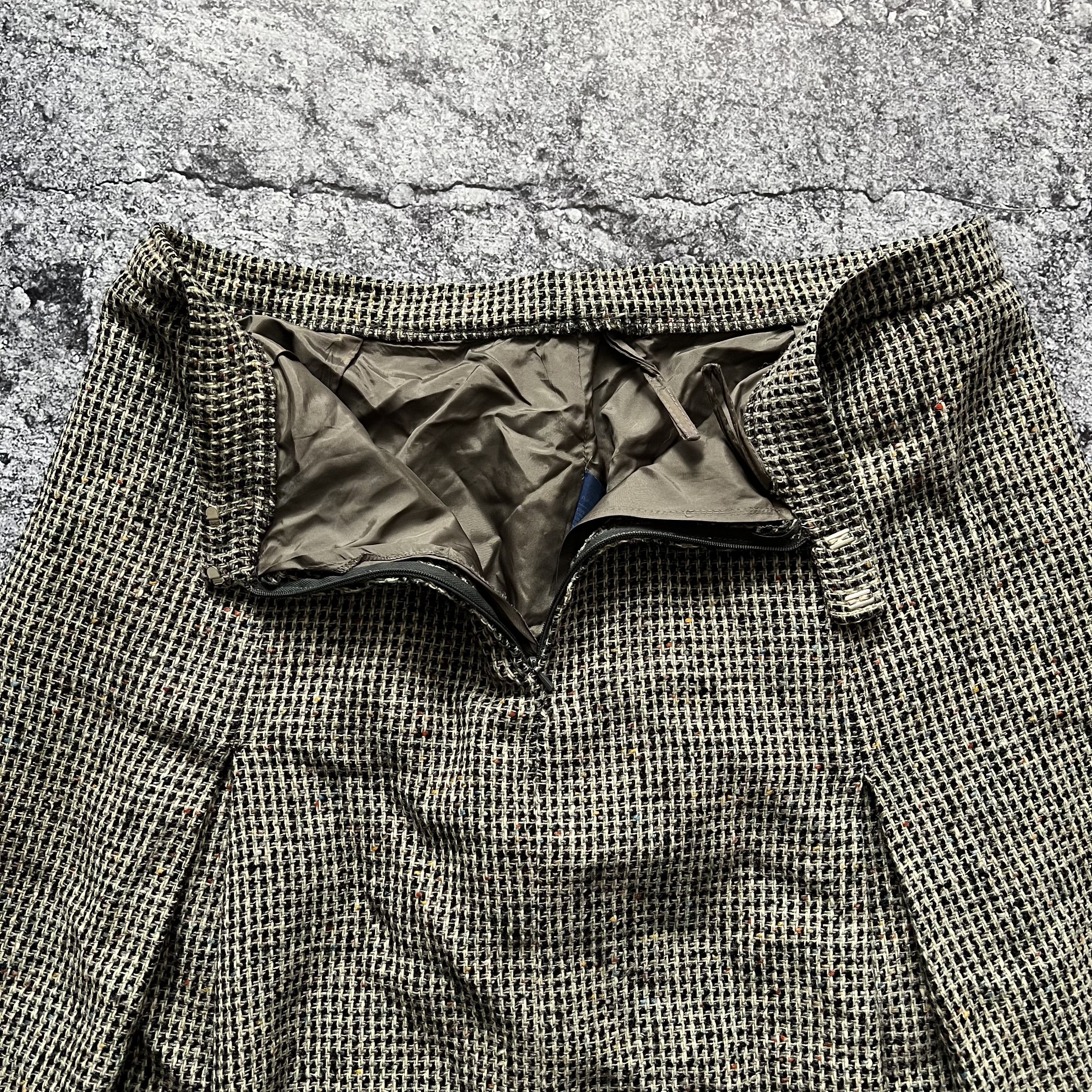 Burberry Vintage Burberry Skirt Wool Made in England Size 18 EX LONG Size 36" / US 14 / IT 50 - 4 Thumbnail