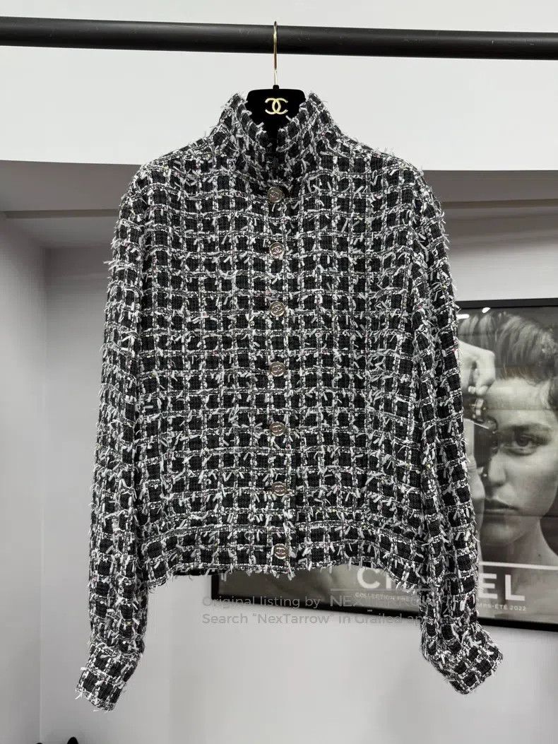Chanel Chanel 23A tweed knitted coat Size XXS / US 00 / IT 34 - 1 Thumbnail