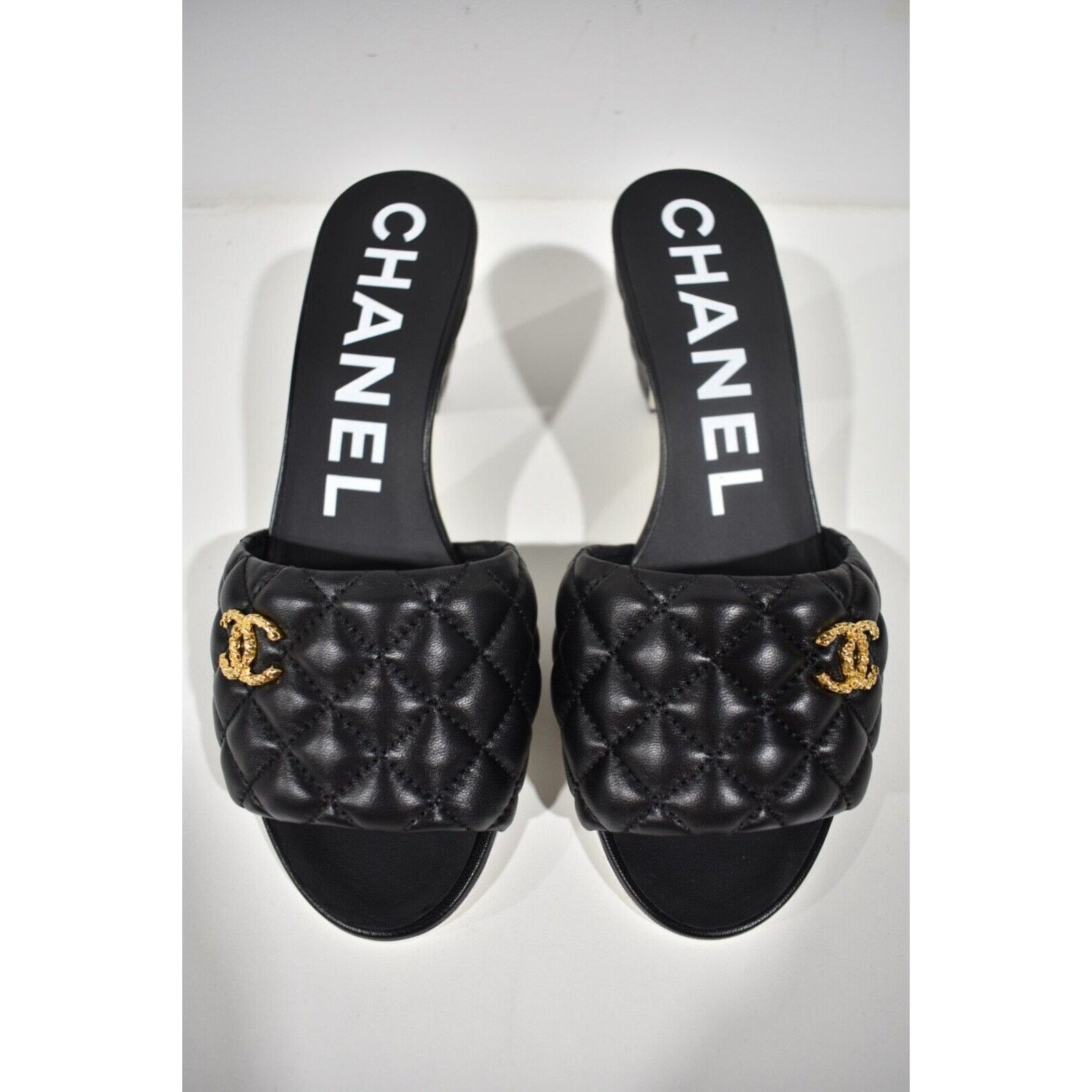 Chanel Chanel Quilted CC Gold Logo Cone Heel Mule Slide Sandal 37 Size US 7 / IT 37 - 7 Thumbnail