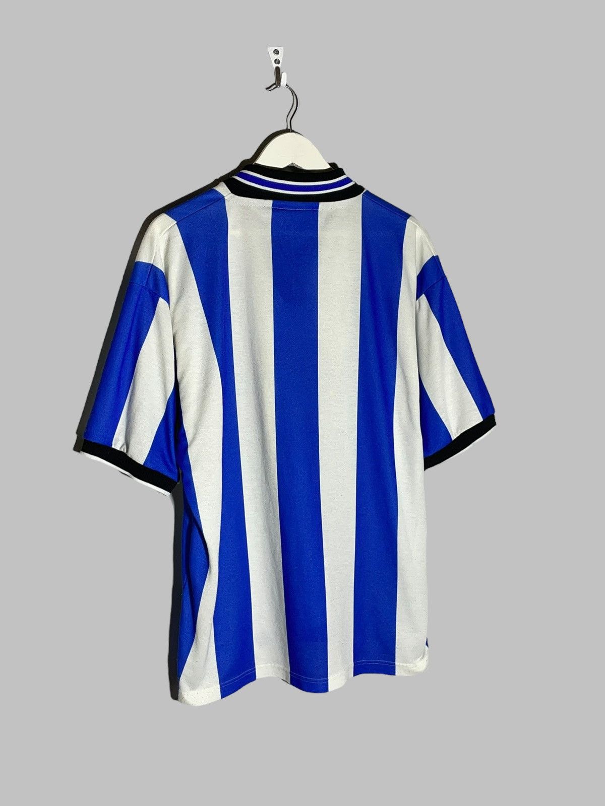 Puma × Vintage Sheffield Wednesday Puma 1997/98 Vintage Home Football Shirt Size US L / EU 52-54 / 3 - 13 Thumbnail