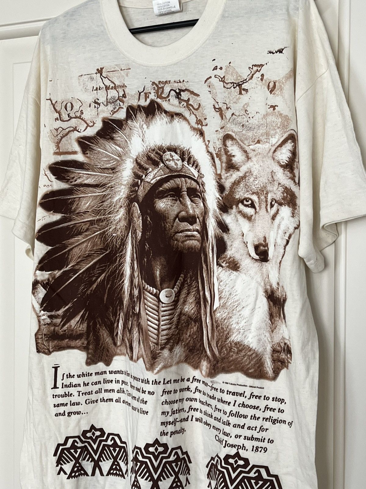 Vintage Vintage 1999 Native American Chief Joseph Wolf Graphic Tee Size US XXL / EU 58 / 5 - 2 Thumbnail
