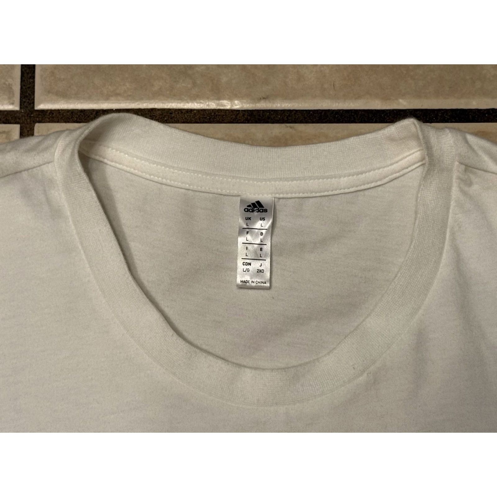 Adidas adidas Marvel Heroes Among Us Candace Parker Shirt Large White Crew Neck Short Sleeve Graphic Print Size US L / EU 52-54 / 3 - 6 Thumbnail