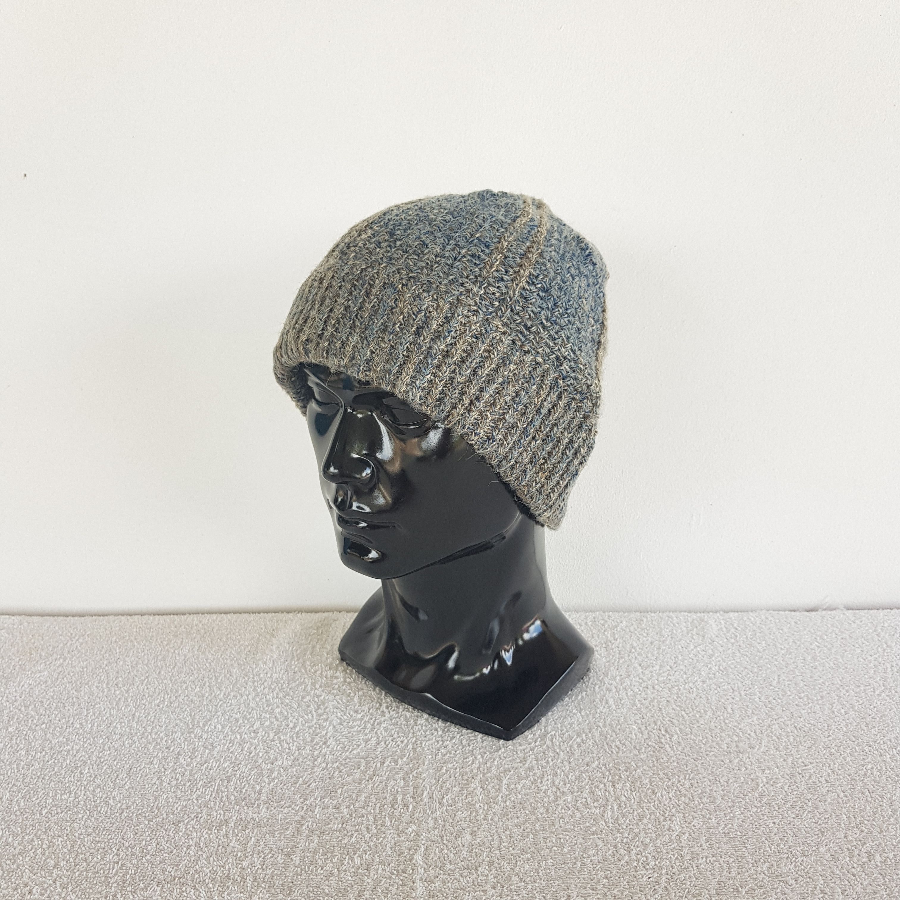 Aran Isles Knitwear Vintage Japanese Beanie Ribbed Knit Snow Caps Hats. Size ONE SIZE - 1 Thumbnail