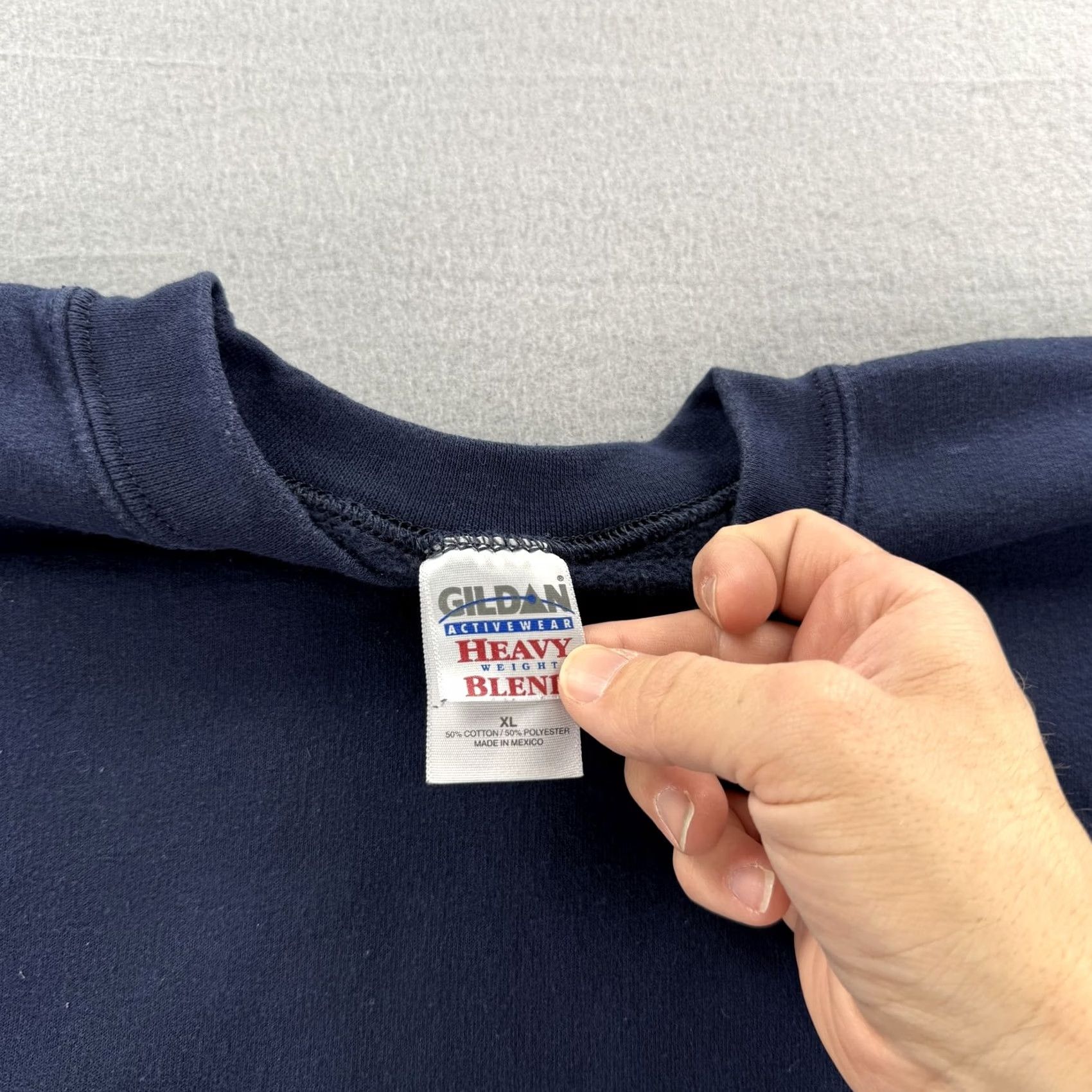 Gildan Gildan Sweatshirt Mens XL Heavyweight Crewneck Pullover Solid Cotton Blend Navy Blue Size US XL / EU 56 / 4 - 2 Thumbnail